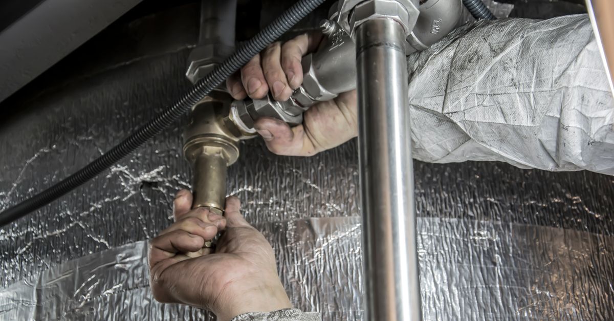 Common Mistakes to Avoid When Dealing with Burst Pipes
