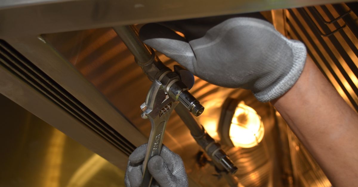 Tailoring Plumbing Maintenance Contracts to Suit Your Business Operations