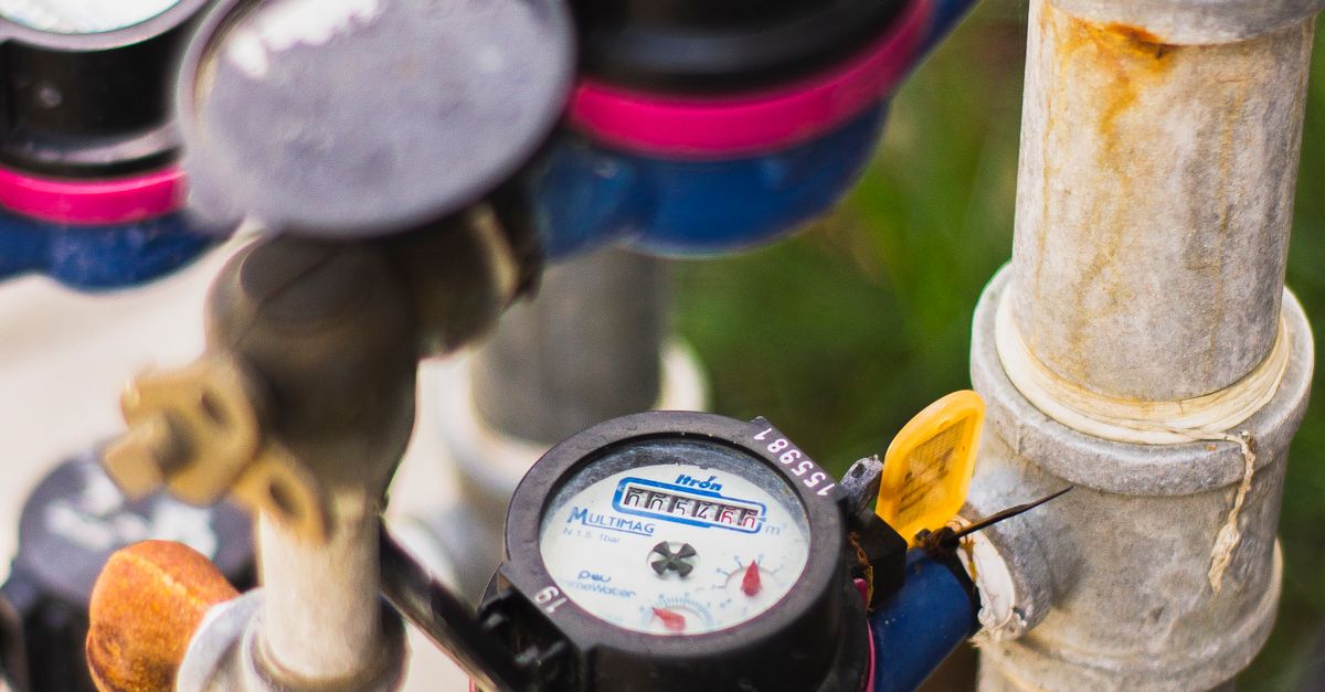 Top Tips for DIY Burst Pipe Temporary Fixes